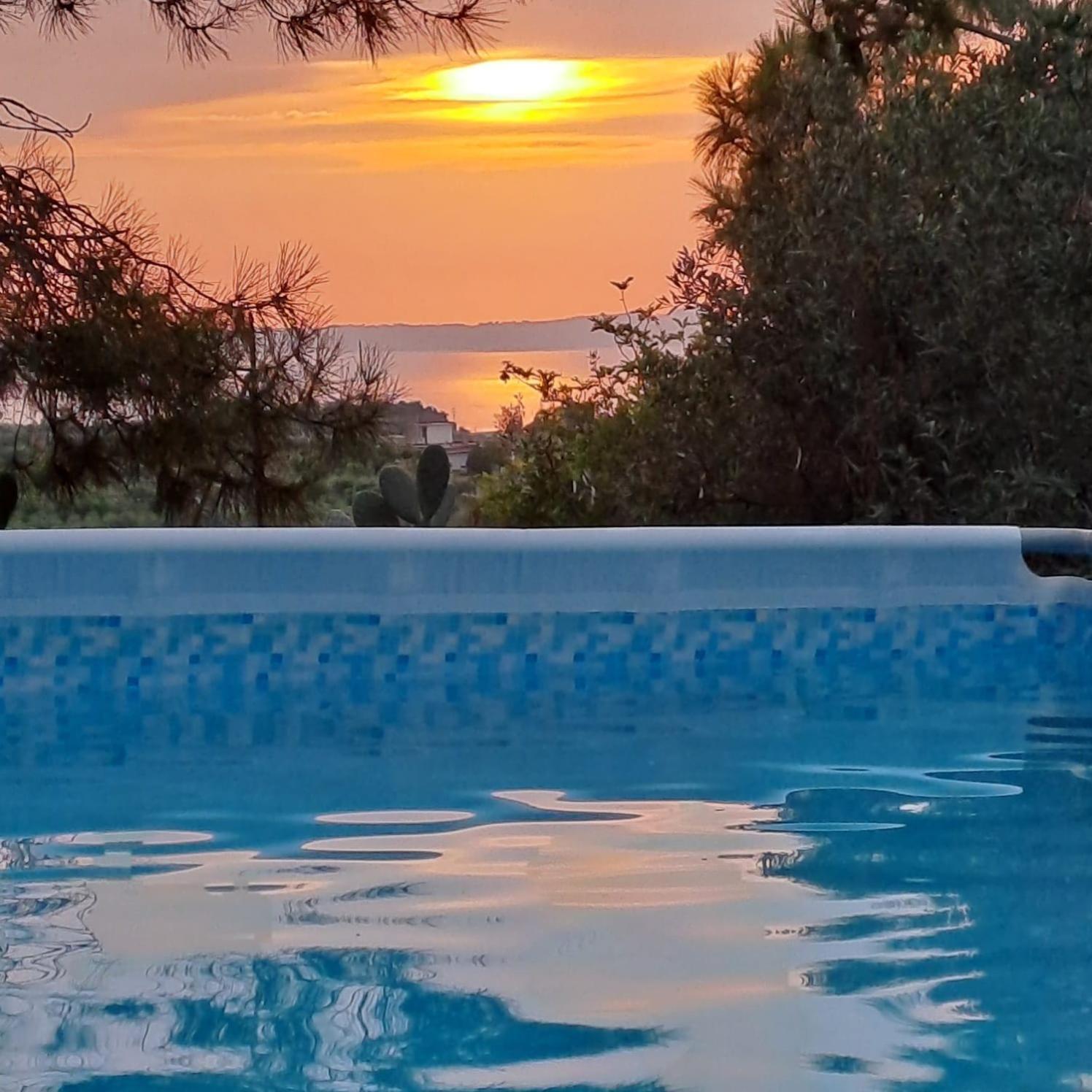 Villa Gatto Rometta Marea Eksteriør bilde